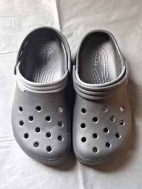 Crocs Duet Max Clog Womens Size 6 & Mens 4 Color Black And Grey